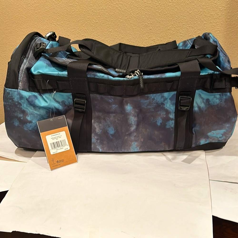 The North Face Base Camp Duffel Bag Medium 71 liters Brand new w/tags. LAST ONE